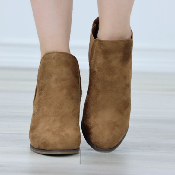 Tan Suede Ankle Boots Chelsea Pointed Toe Cone High Heel Booties - Picture 6 of 10